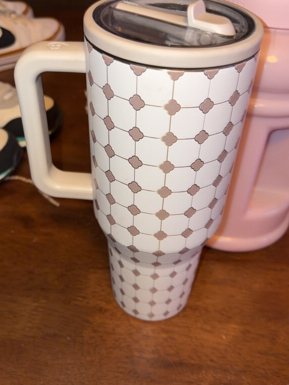 HydroJug White and Light Pink Patterned Travel Mug 32oz